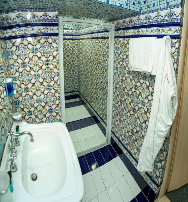 Global Express Hotel Baky Esterno foto