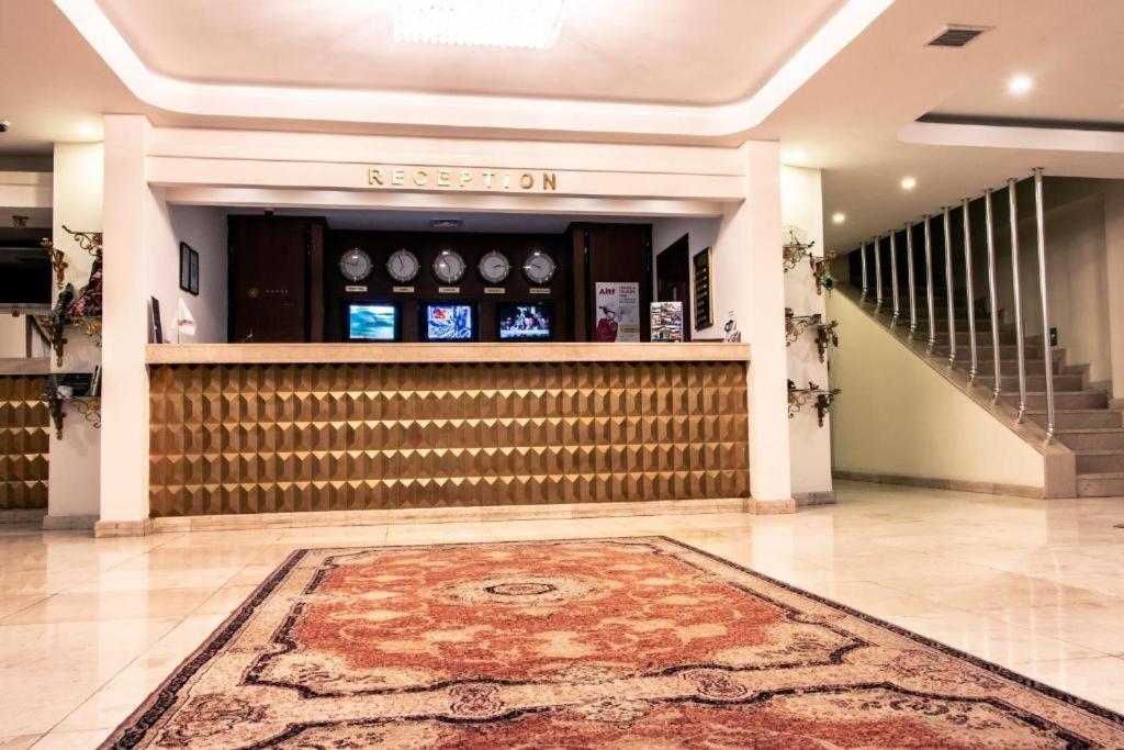 Global Express Hotel Baky Esterno foto